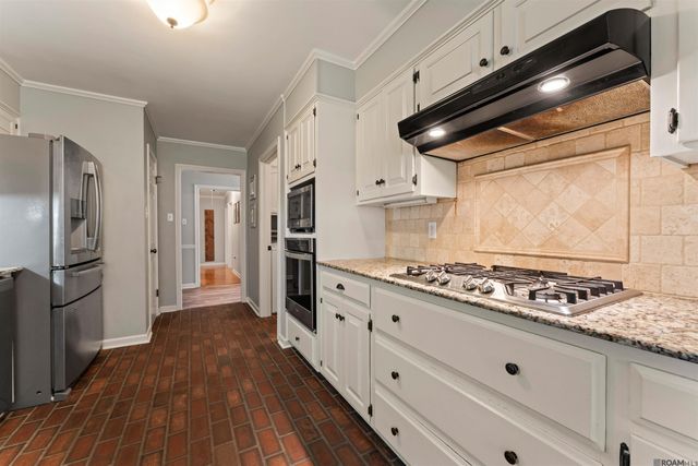 10417 Shoe Creek Dr, Baton Rouge, LA 70818