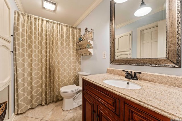 10417 Shoe Creek Dr, Baton Rouge, LA 70818