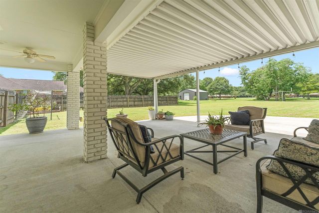 10417 Shoe Creek Dr, Baton Rouge, LA 70818