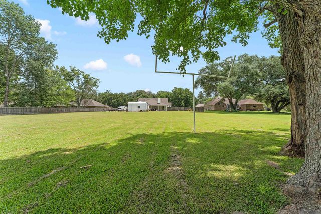 10417 Shoe Creek Dr, Baton Rouge, LA 70818