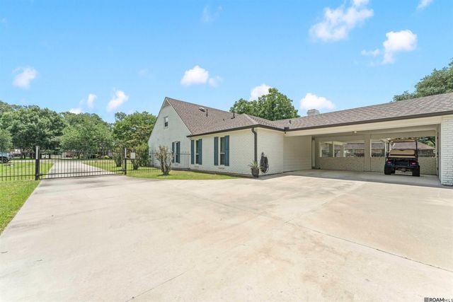 10417 Shoe Creek Dr, Baton Rouge, LA 70818