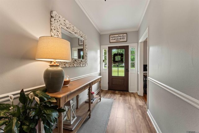 10417 Shoe Creek Dr, Baton Rouge, LA 70818