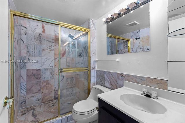 20505 E Country Club Drive 533, Aventura, FL 33180