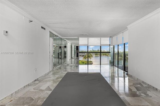 20505 E Country Club Drive 533, Aventura, FL 33180