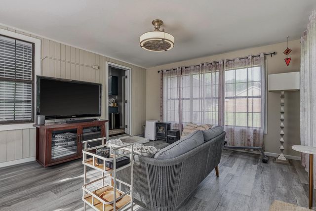 1720 Ridge Oak, Jonesboro, AR 72404