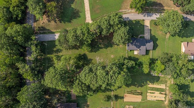 1720 Ridge Oak, Jonesboro, AR 72404