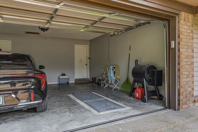1720 Ridge Oak, Jonesboro, AR 72404