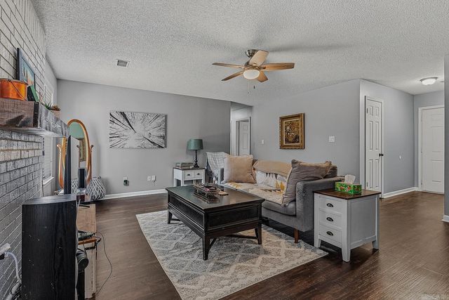 1720 Ridge Oak, Jonesboro, AR 72404