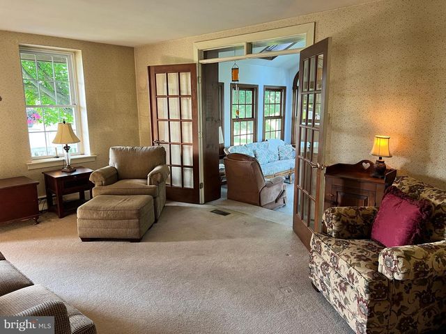 252 DOE RUN RD, Manheim, PA 17545