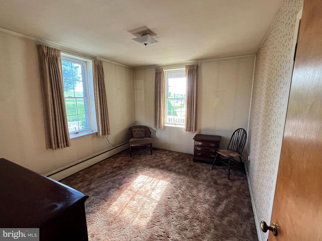 252 DOE RUN RD, Manheim, PA 17545