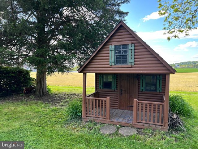 252 DOE RUN RD, Manheim, PA 17545