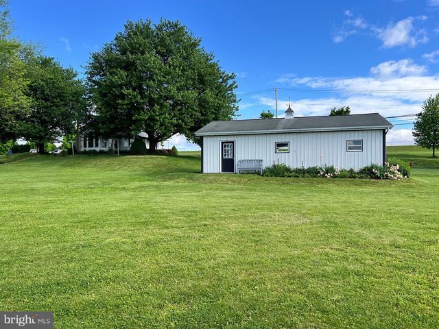 252 DOE RUN RD, Manheim, PA 17545