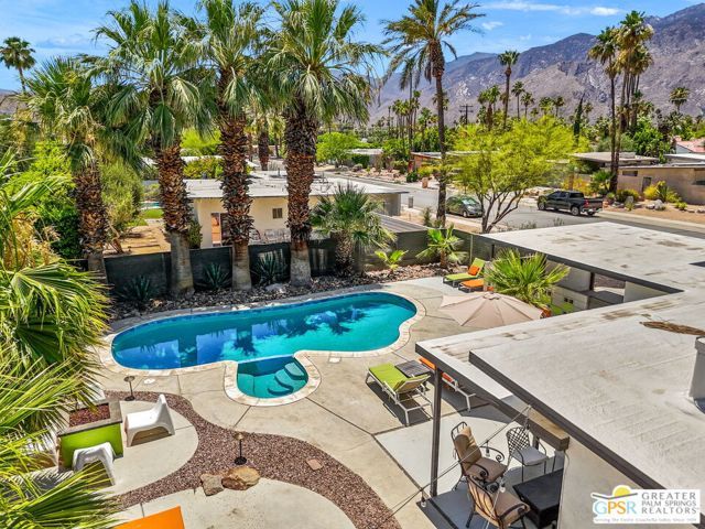 622 N Monterey Road, Palm Springs, CA 92262