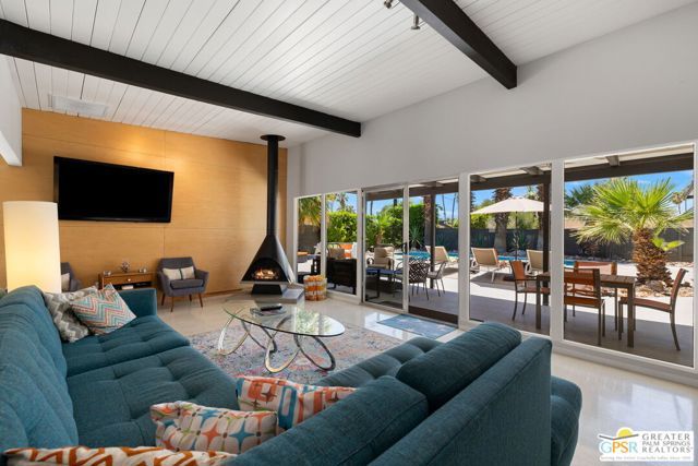 622 N Monterey Road, Palm Springs, CA 92262