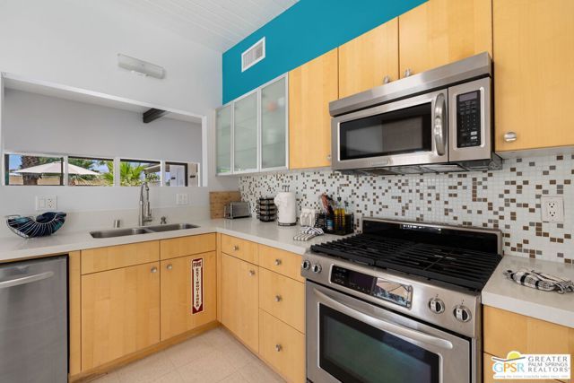 622 N Monterey Road, Palm Springs, CA 92262