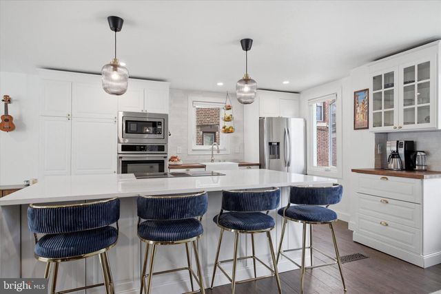 125 E MORELAND AVE, Philadelphia, PA 19118