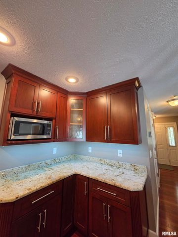 3 PEPPERTREE Court, Washington, IL 61571