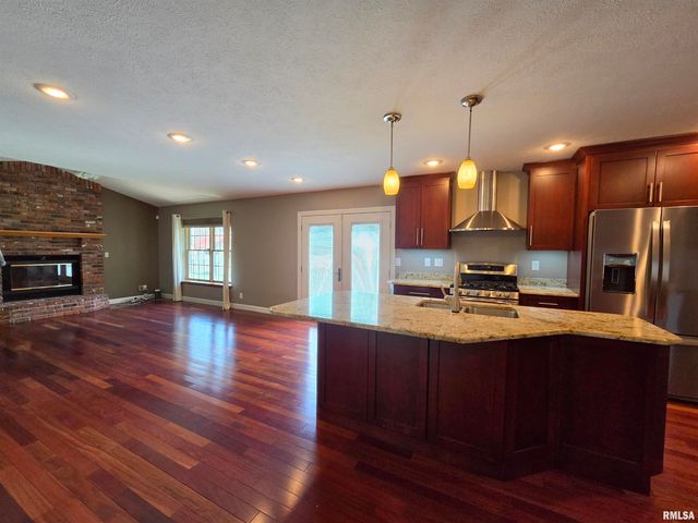 3 PEPPERTREE Court, Washington, IL 61571