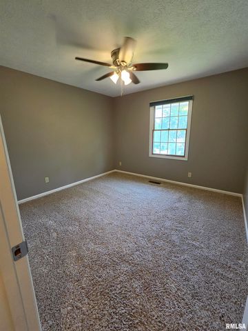 3 PEPPERTREE Court, Washington, IL 61571