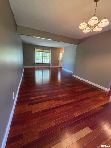 3 PEPPERTREE Court, Washington, IL 61571