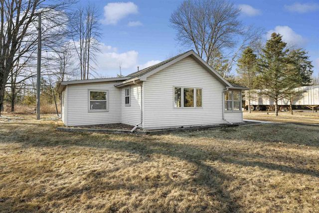 N2545 STATE HIGHWAY M-35, Menomonie, MI 49858