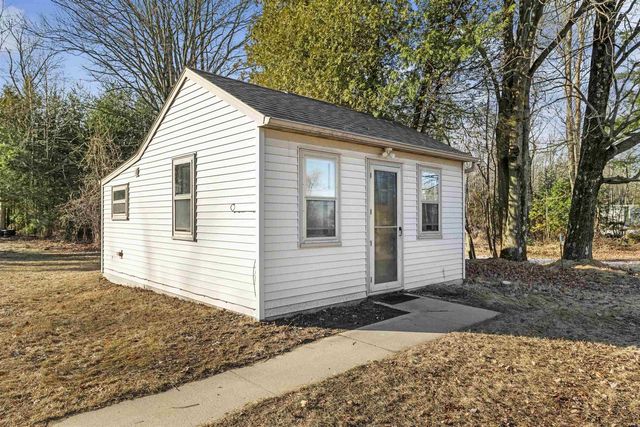 N2545 STATE HIGHWAY M-35, Menomonie, MI 49858