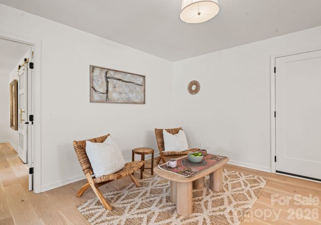 823 Wingrave Drive, Charlotte, NC 28270