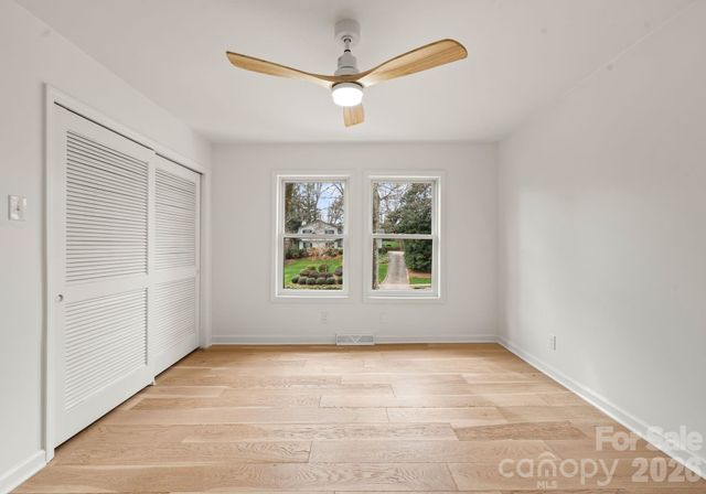 823 Wingrave Drive, Charlotte, NC 28270