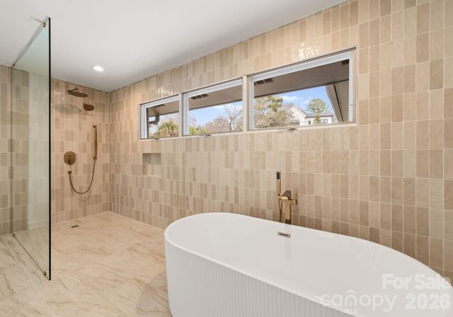 823 Wingrave Drive, Charlotte, NC 28270