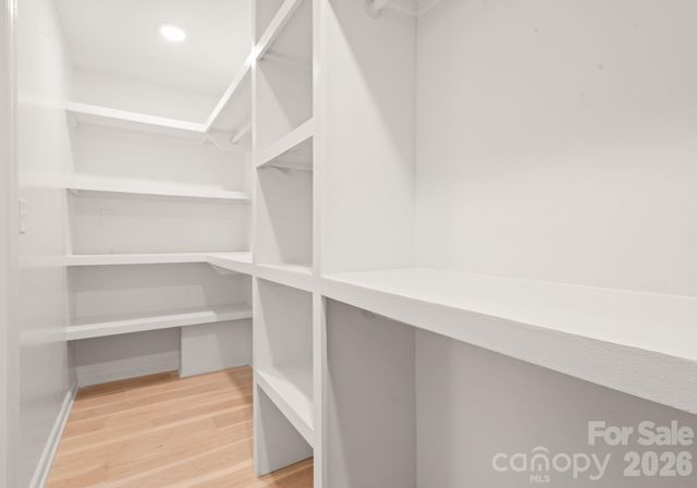 823 Wingrave Drive, Charlotte, NC 28270