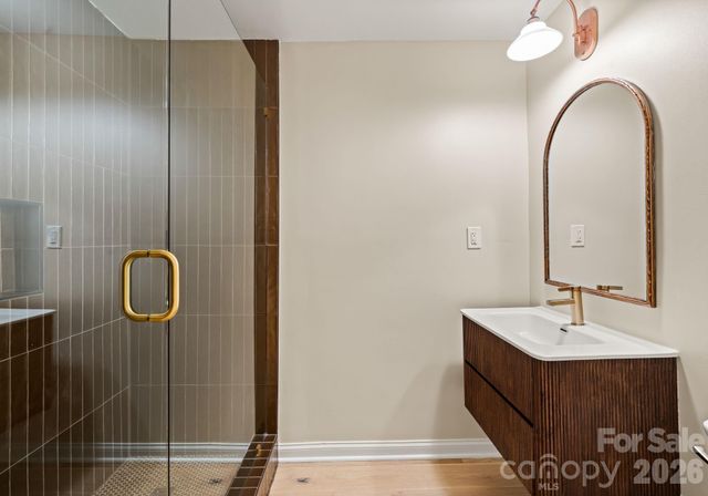 823 Wingrave Drive, Charlotte, NC 28270