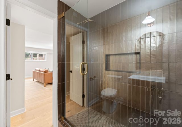 823 Wingrave Drive, Charlotte, NC 28270