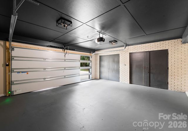 823 Wingrave Drive, Charlotte, NC 28270