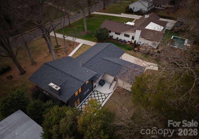 823 Wingrave Drive, Charlotte, NC 28270