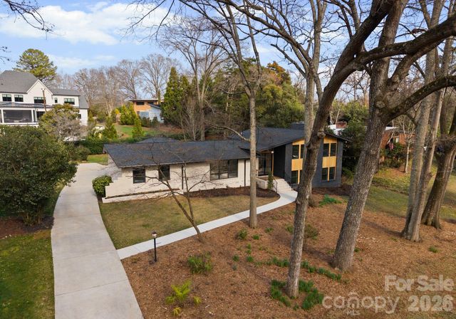 823 Wingrave Drive, Charlotte, NC 28270