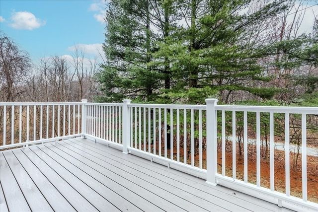 22 Collins St 46, Danvers, MA 01923