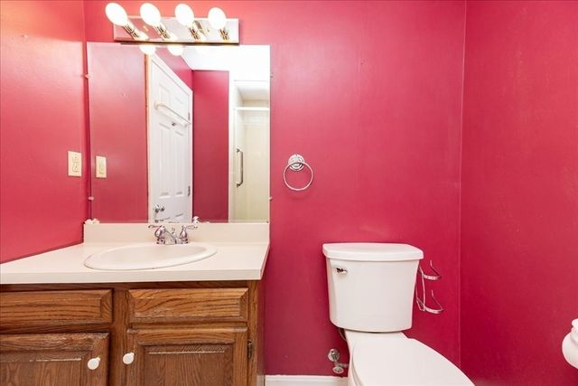 22 Collins St 46, Danvers, MA 01923