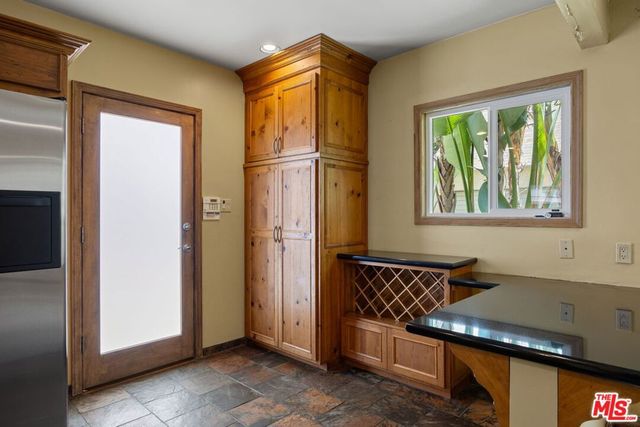 4166 Bakman Avenue, Studio City, CA 91602