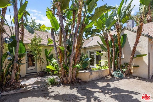 4166 Bakman Avenue, Studio City, CA 91602