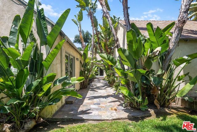 4166 Bakman Avenue, Studio City, CA 91602