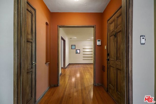 4166 Bakman Avenue, Studio City, CA 91602