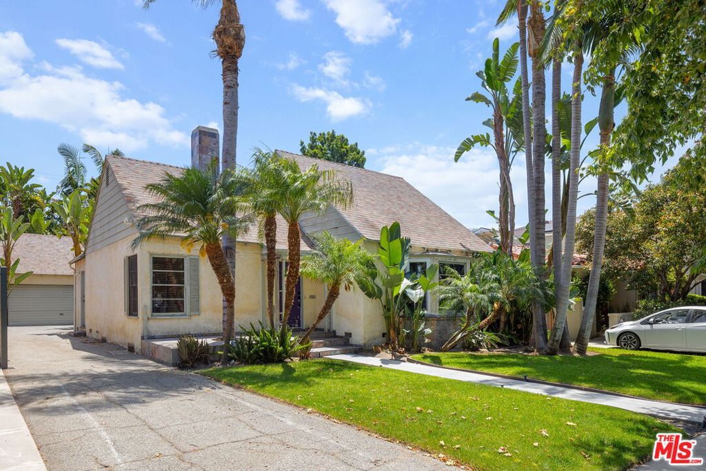 4166 Bakman Avenue, Studio City, CA 91602