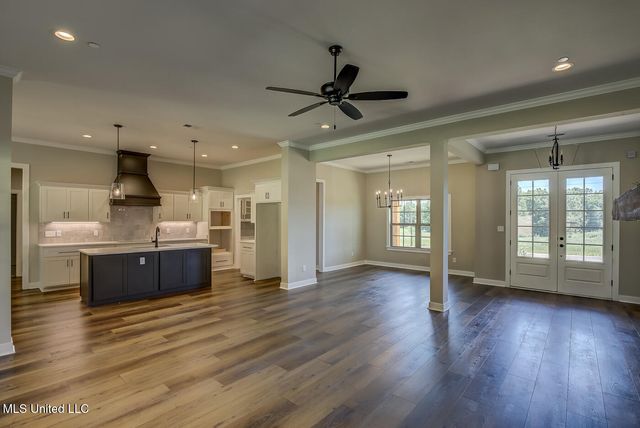 1528 Tributary Drive, Hernando, MS 38632