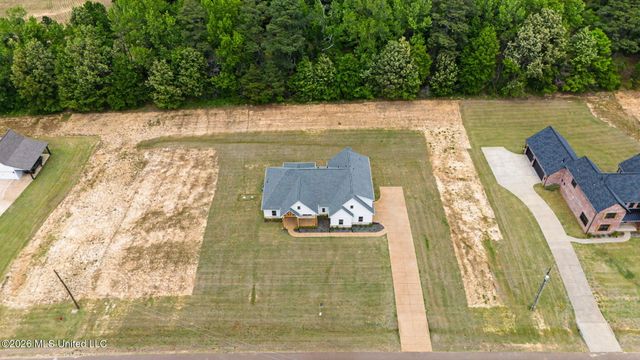 1528 Tributary Drive, Hernando, MS 38632