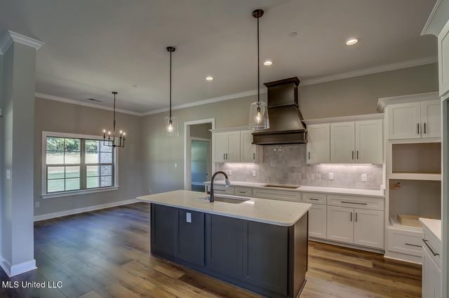 1528 Tributary Drive, Hernando, MS 38632