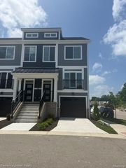 2778 Bristol Ridge Drive, Ann Arbor, MI 48105