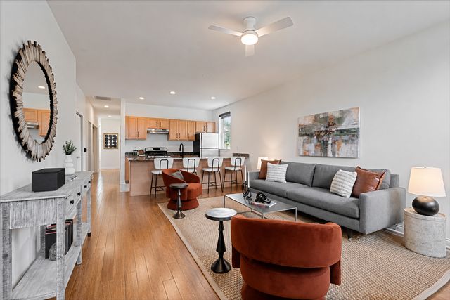 2146 N Lawndale Avenue 1, Chicago, IL 60647