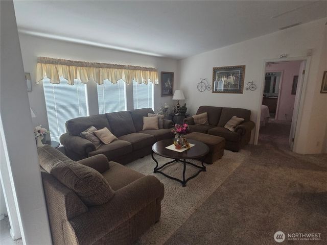 572 Andrew Drive #3, Burlington, WA 98233