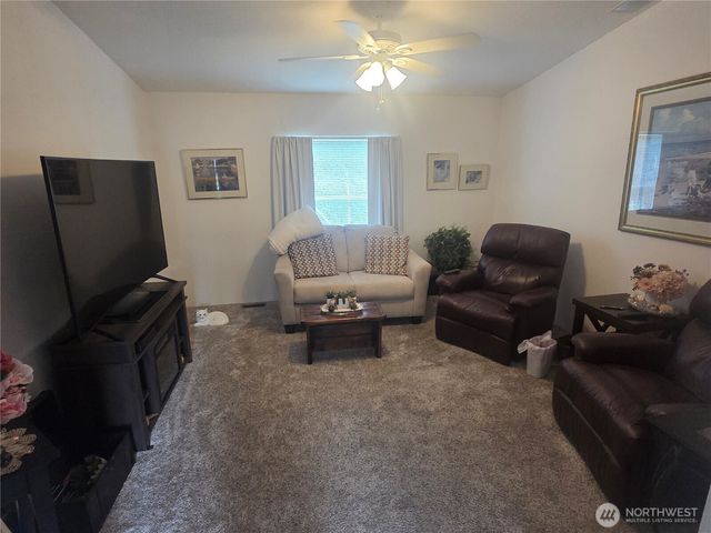572 Andrew Drive #3, Burlington, WA 98233