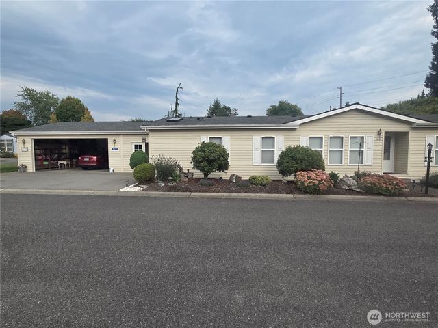572 Andrew Drive #3, Burlington, WA 98233
